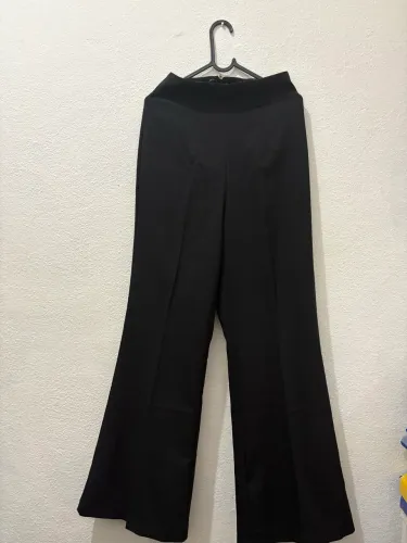 CALÇA FLARE