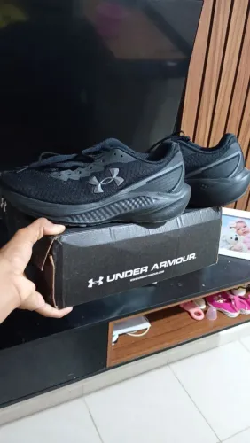 ESTOU COM UM UNDER ARMOUR TOMANHO 42/43, COMPREI ELE NO VALOR DE 329,99 MAIS DOU  POR 160 