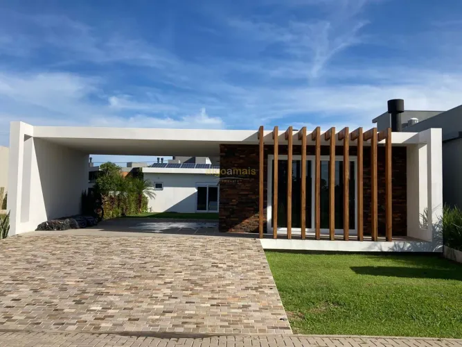 Casa em Condomínio à venda em Capão da Canoa - Condomínio Terrasul - Mobiliada - Piscina T