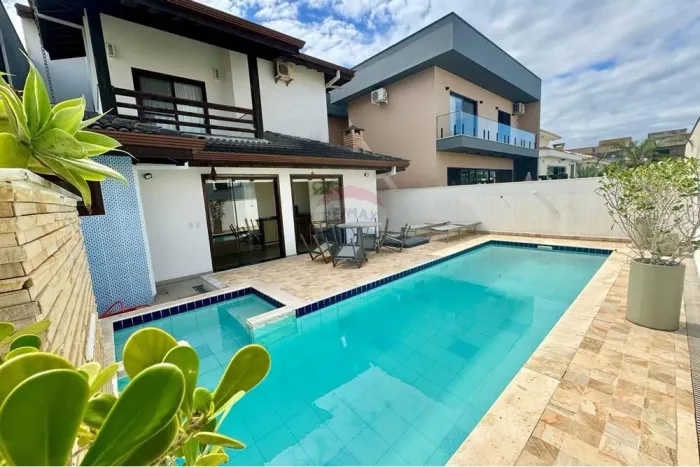 Casa dos Sonhos em Três Marias, Peruíbe - Alugue!