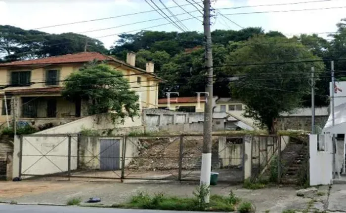 Terreno com 560m² bem Localizado na Lapa