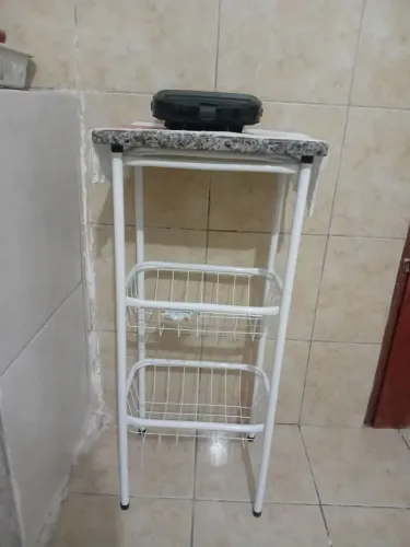 Fruteira em ótimo estado 