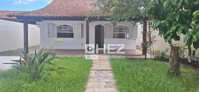 EXCELENTE CASA INDEPENDENTE COM PISCINA E ESPAÇO GOURMET