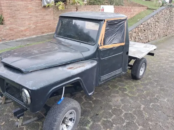 Ford F-75 4X4 2.3 1973