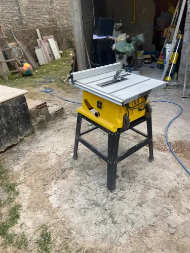 Serra de bancada circular 