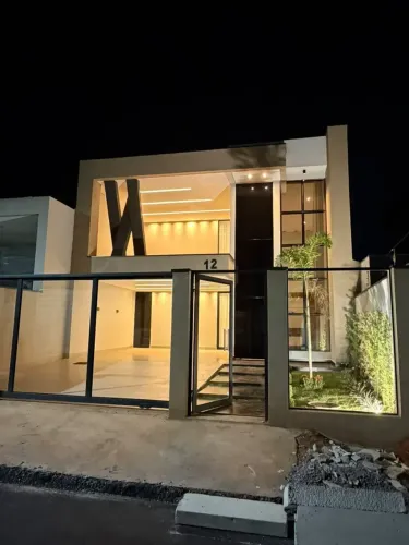 Imóvel para venda possui 200 metros quadrados com 1 quarto