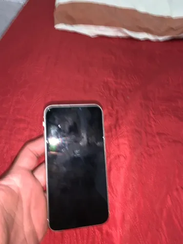 iPhone 11 para retirada de peça