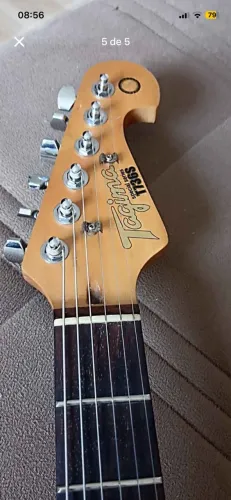 Guitarra tagima t736s