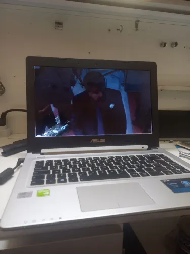 Notebook ASUS SonicMaster i7 3537 8GB