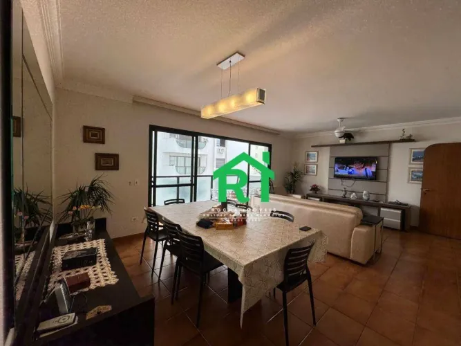 Apartamento à venda na Praia das Pitangueiras, 3 Quartos, 2 Vagas, Guaruja SP