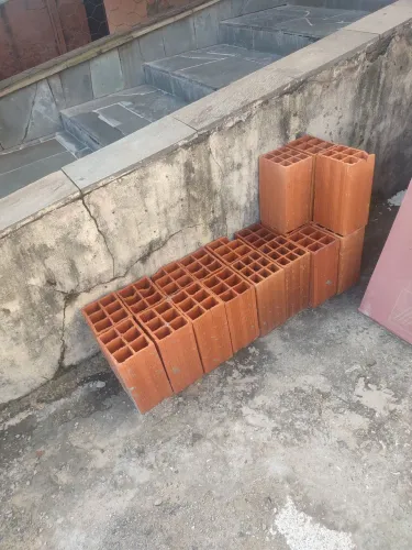 Tijolo e Areia de construção