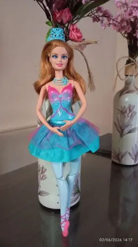 Boneca Barbie Giselle 