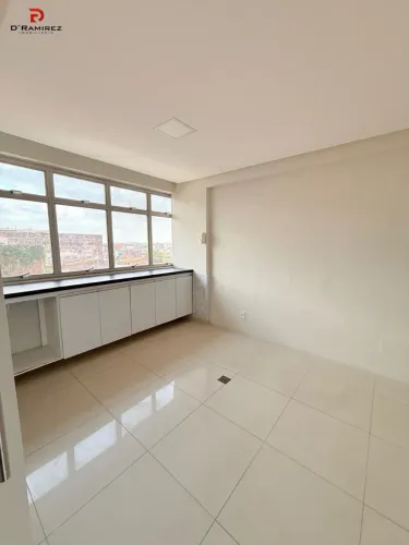 Sala comercial no São Francisco