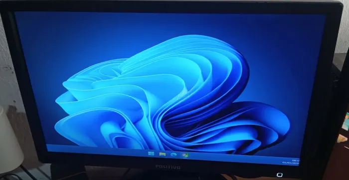 190Monitor Positivo 18,5 polegadas 