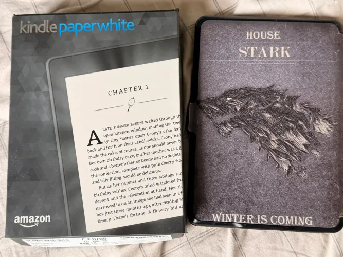 Kindle Paperwhite 3 (7ª Geração) + Capa House Stark + Caixa Original