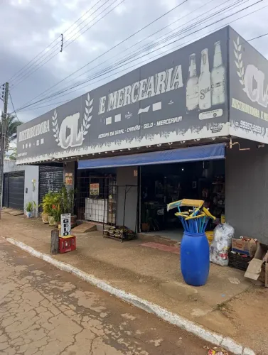 Vende- se distribuidora com mercearia com imóvel comple