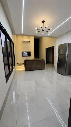 Alugo Linda Casa 04 Quartos 1 Suíte Master 02 Americanas 01 Quarto - Condominio Parqville