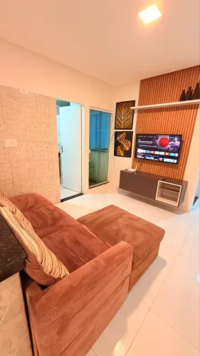Alugo casa Mobiliada. Energia - água - internet - IPTU já inclusos