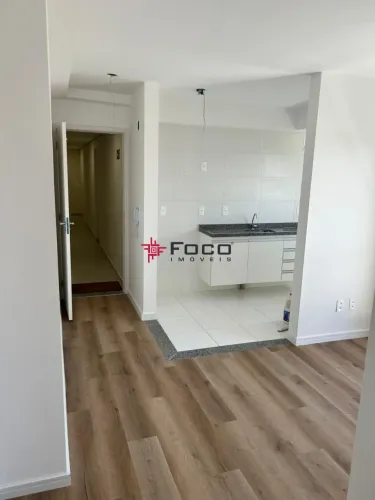 Apartamento/ Condomínio Palmares Boulevard/ 02 Dormitórios / 52m² / São José dos Campos
