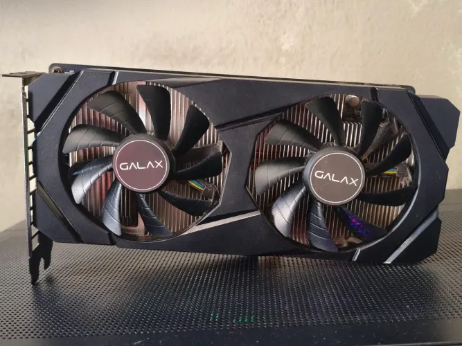 Placa de vídeo GTX 1660 SUPER 6GB 
