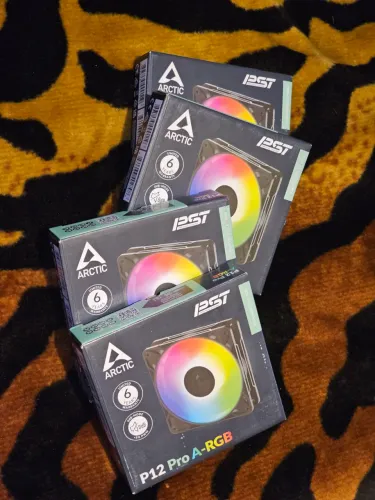 Fans Artic P12 Pro A-RGB