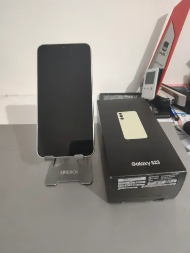 Galaxy S23 - 256gb sem marca de uso