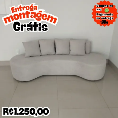 Sofá 2.10m 4 almofadas