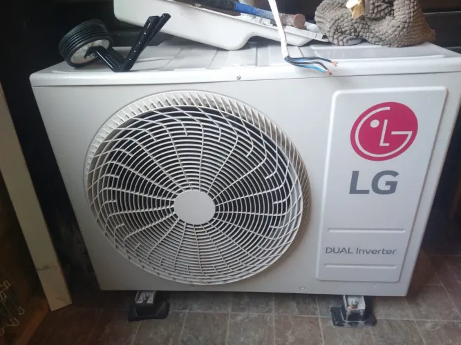 Ar condicionado LG inverter 24000 btus, Quente e Frio.