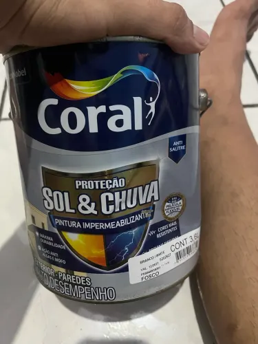 Tinta sol e chuva branco neve