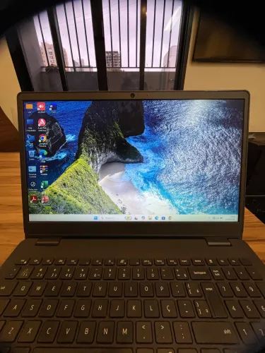 Notebook Dell inspiron 3505 i5 8gb - placa de vídeo 128MB armazenamento 256