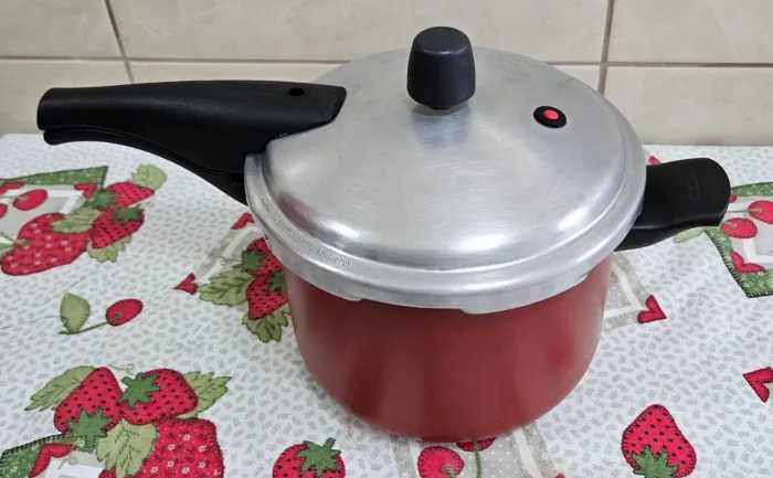 Panela de Pressão Tramontina