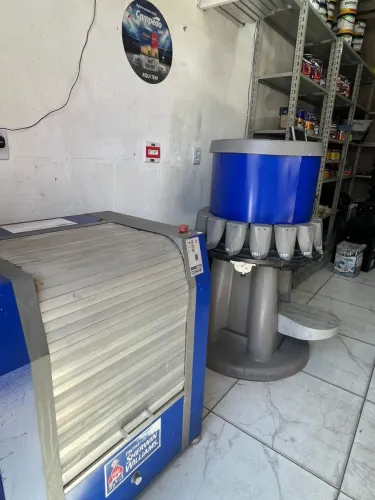 Máquina de fazer tintas