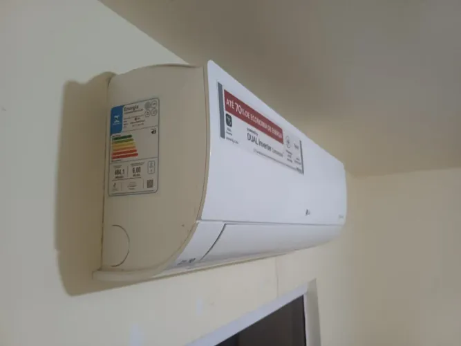 Dual Inverter LG 12000Bts. Pra Vender logo.