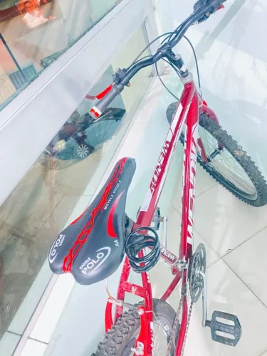 Bicicleta semi nova