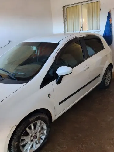 Fiat Punto Attractive Italia 1.4 F.flex 8V 5P 2012