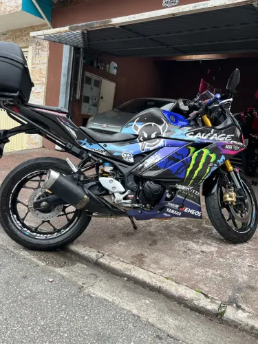R3 monster abs