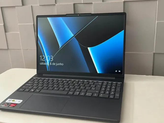 Notebook Lenovo Ideapad Slim 3