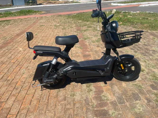 Moto elétrica motor de 1000 Wh Ótima!