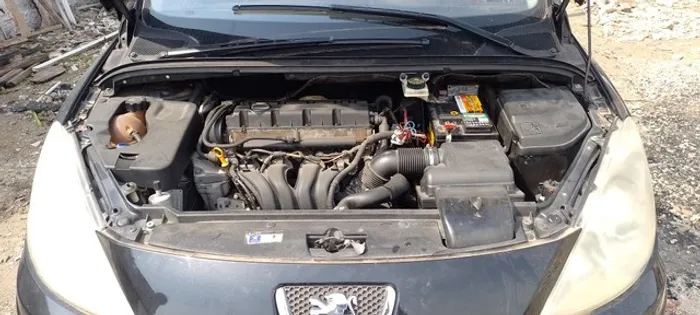 Motor parcial Peugeot 307 Citroen C4 2.0