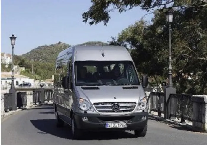 Locaçao Vans - Onibus