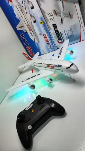 Avião de controle remoto A380