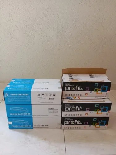 Toner vazio para impressora HP.