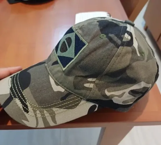 boné esportes vôlei futebol bandeira