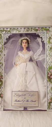 Boneca Barbie Collector Elizabeth Taylor In Father of the Bride - Mattel