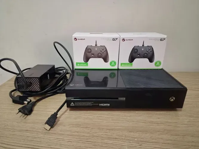 Promoção Xbox One 500GB 02 Controles Novos (ACEITO CREDISHOP)