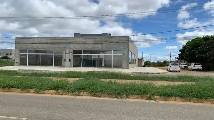 Galpões para locação na Avenida Filipinas em Conquista com 360,00m² de área construída.