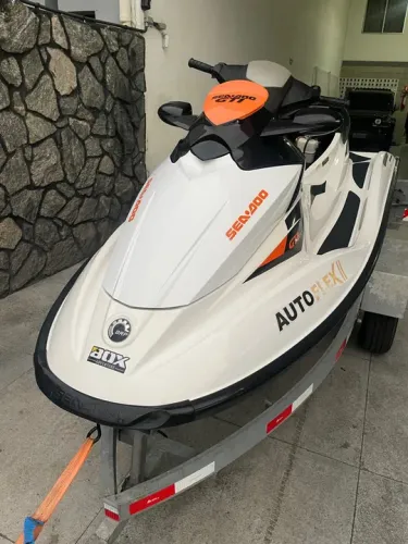 Jet ski Sea doo GTi 130. Ano 2010. para 3 passageiro todo revisado