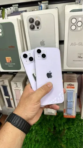 iPhone 14 lilas
