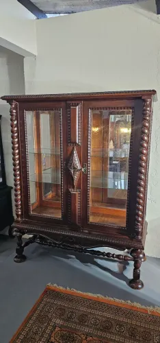 Móveis antigos, cristaleira manuelino antiga, antiguidades