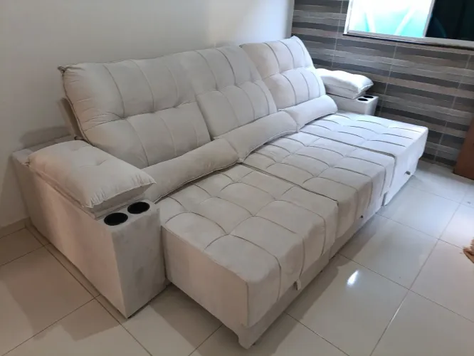 Sofá retrátil reclinável com porta-copos perseu